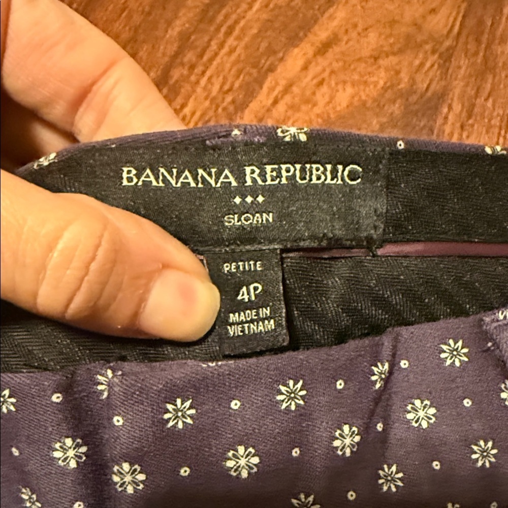Banana Republic Women’s Purple Patterned Sloan Petite Dress Pants - Picture 2 of 3